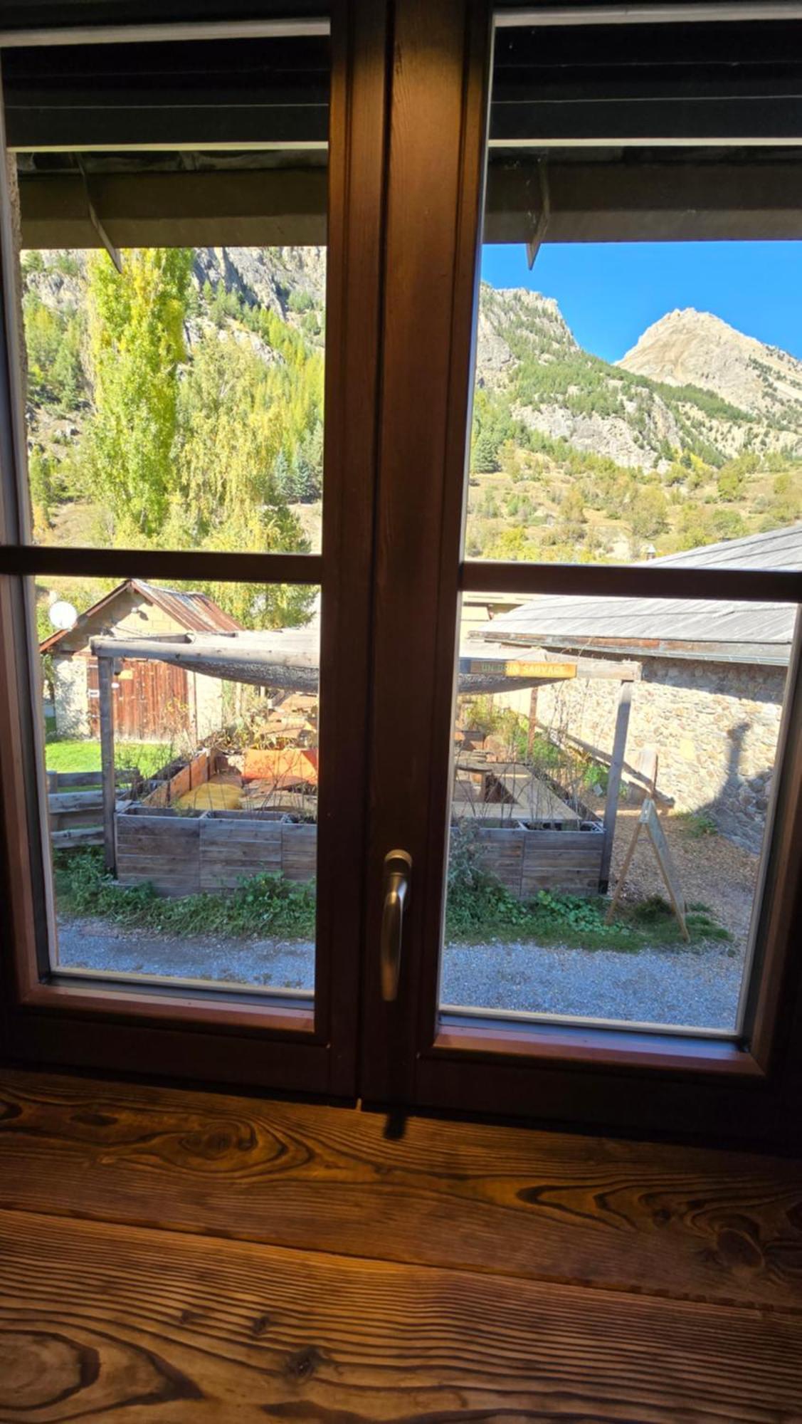 Un Brin Cosy Névache Exterior foto